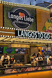 Langos gibt es in der neuen Langos Liebe(©Foto.Martin Schmitz)